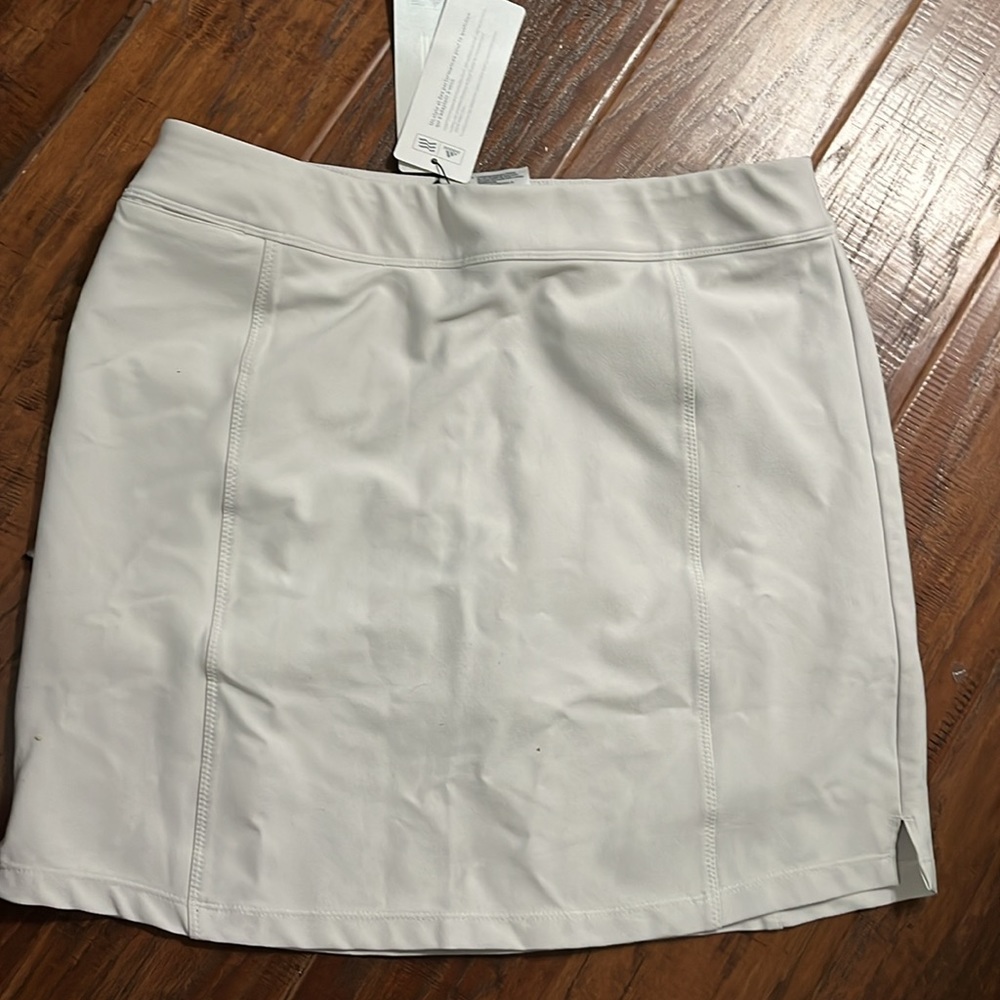 Adidas Skirt with shorts under for golf - Picture 1 of 5